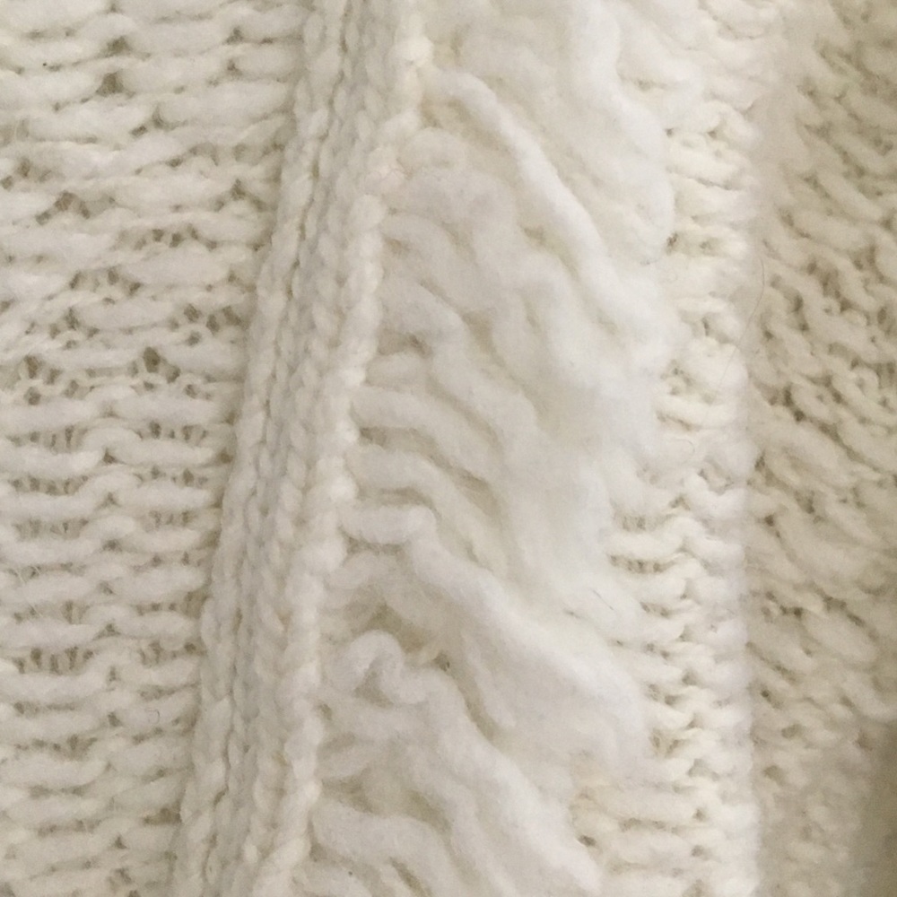 GAP Wool Blend Ivory Ruffle Sweater - Picture 3 of 3